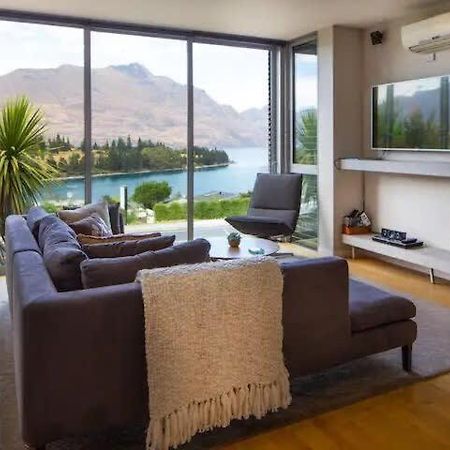 Stunning Lakeview 1 Bedroom Apartment Квинстаун Экстерьер фото