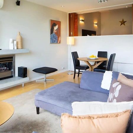 Stunning Lakeview 1 Bedroom Apartment Квинстаун Экстерьер фото