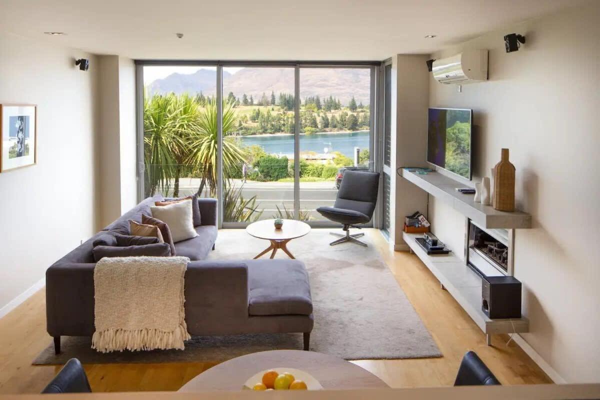 Stunning Lakeview 1 Bedroom Apartment Квинстаун Экстерьер фото